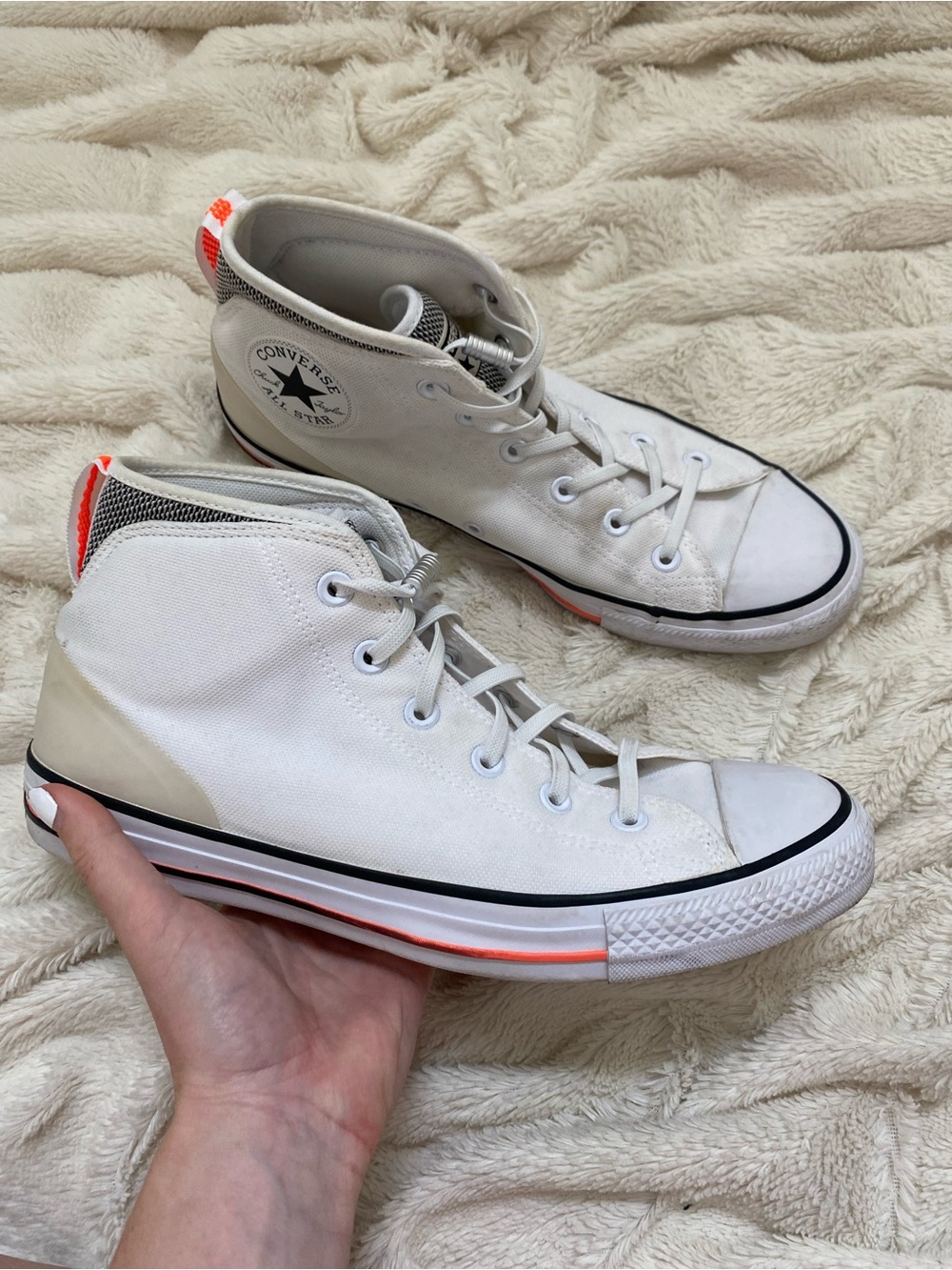 Converse Chuck Taylor All Star Syde Street Mid sneakers white Sz M8.5/ W10.5